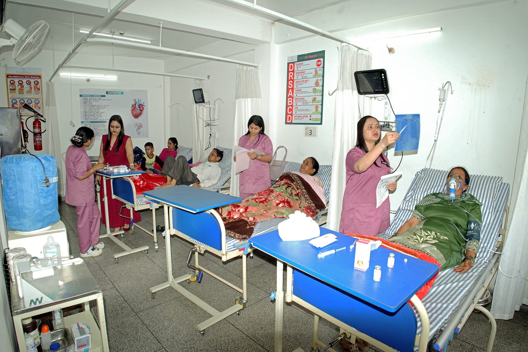Dr. Gauri Gupta on ward rounds